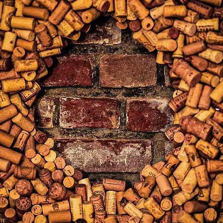 Boutique Provincja Winebar & 4* Olsztyn (Warmian-Masurian)