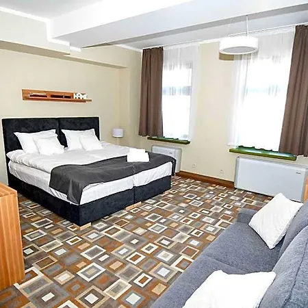 Boutique Provincja Winebar & Apartahotel 4*