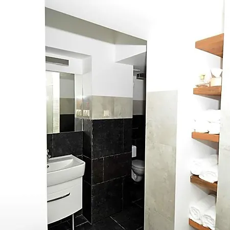 Boutique Provincja Winebar & Apartahotel 4*