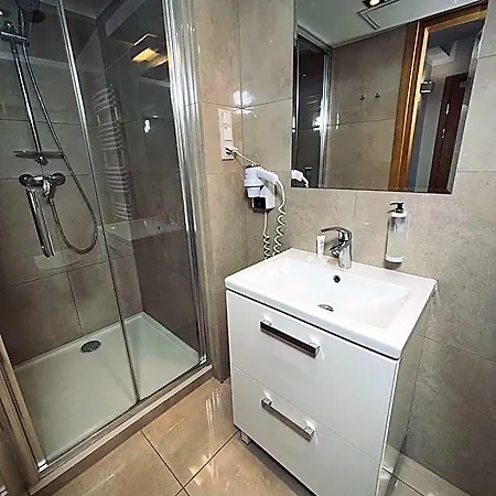 Boutique Provincja Winebar & 4*