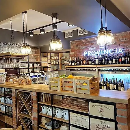 Boutique Provincja Winebar & 4*