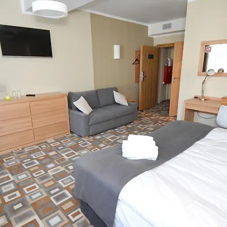 Aparthotel Boutique Provincja Winebar & 4*