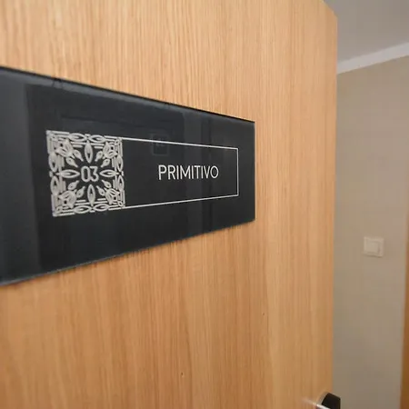 Boutique Provincja Winebar & 아파트호텔 4*