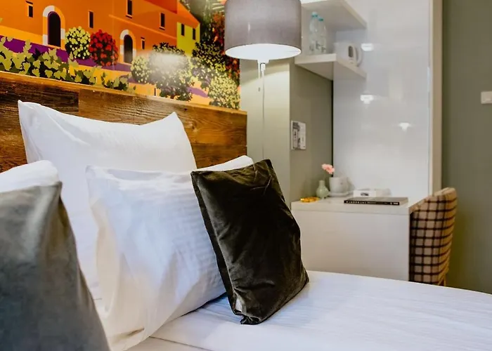 Boutique Provincja Winebar & Hotel apartamentowy 4*